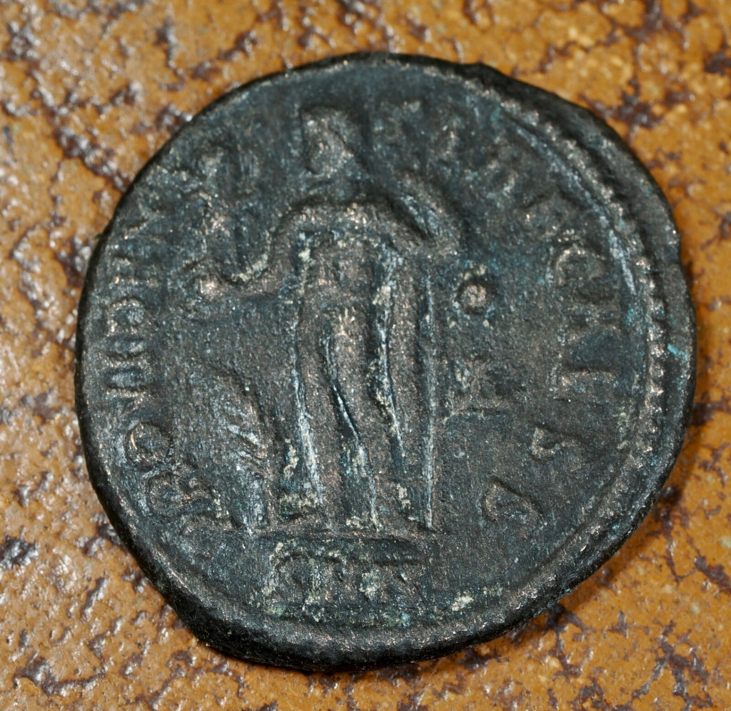 Licinius II ae3 Jupiter left1