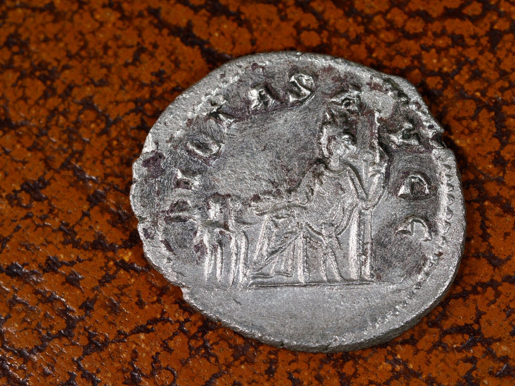 Salonina Antoninianus Pietas AVG1