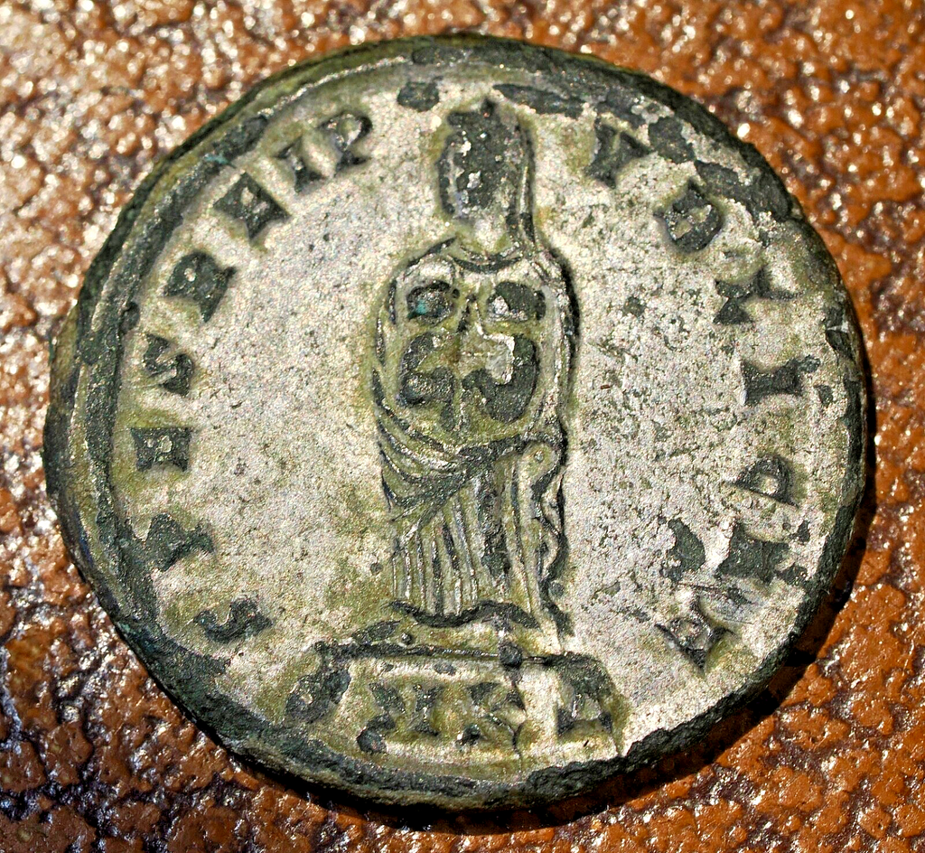 Roman Ae3 Fausta AD 324-326 SPES REIP-VBLICAE_excellent example1
