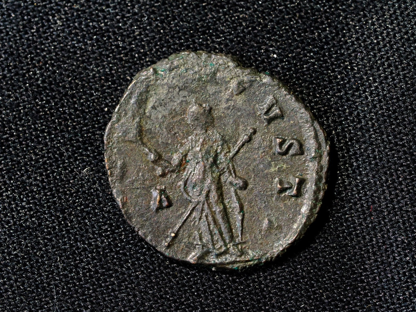 Quintillus Antoninianus, Pax1