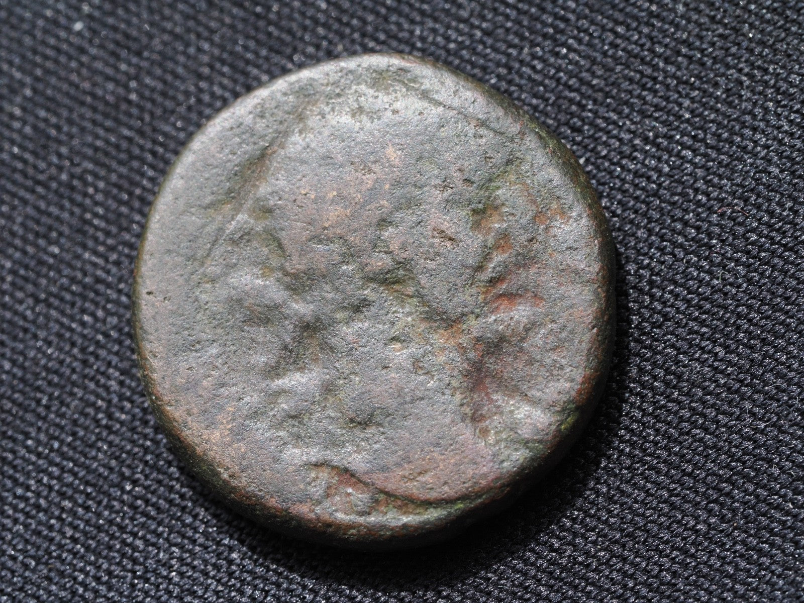 Roman Provincial AE 20, Antoninus Pius, Syria, Antioch ad Orontem, 9.72 grams0