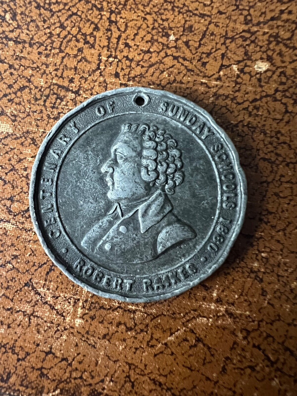 Medallion 1880 Robert Raikes Sunday School "suffer little children"- 44mm1
