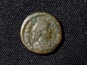 THEODOSIUS I, 379- 395 AD. AE 4.VICTORY DRAGGING CAPTIVE REVERSE. Constantinople