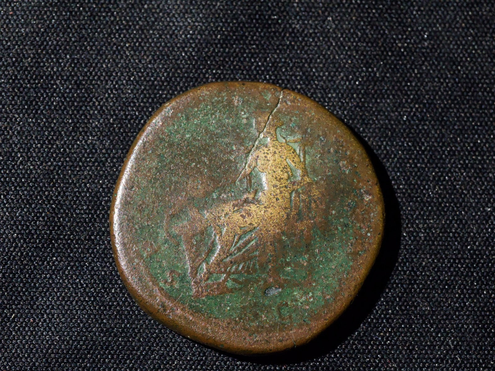 Trajan Sestertius-Pax seated?1