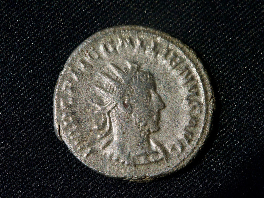 Gallienus  antoninianus -Virtus standing left, resting on shield,holding spear0