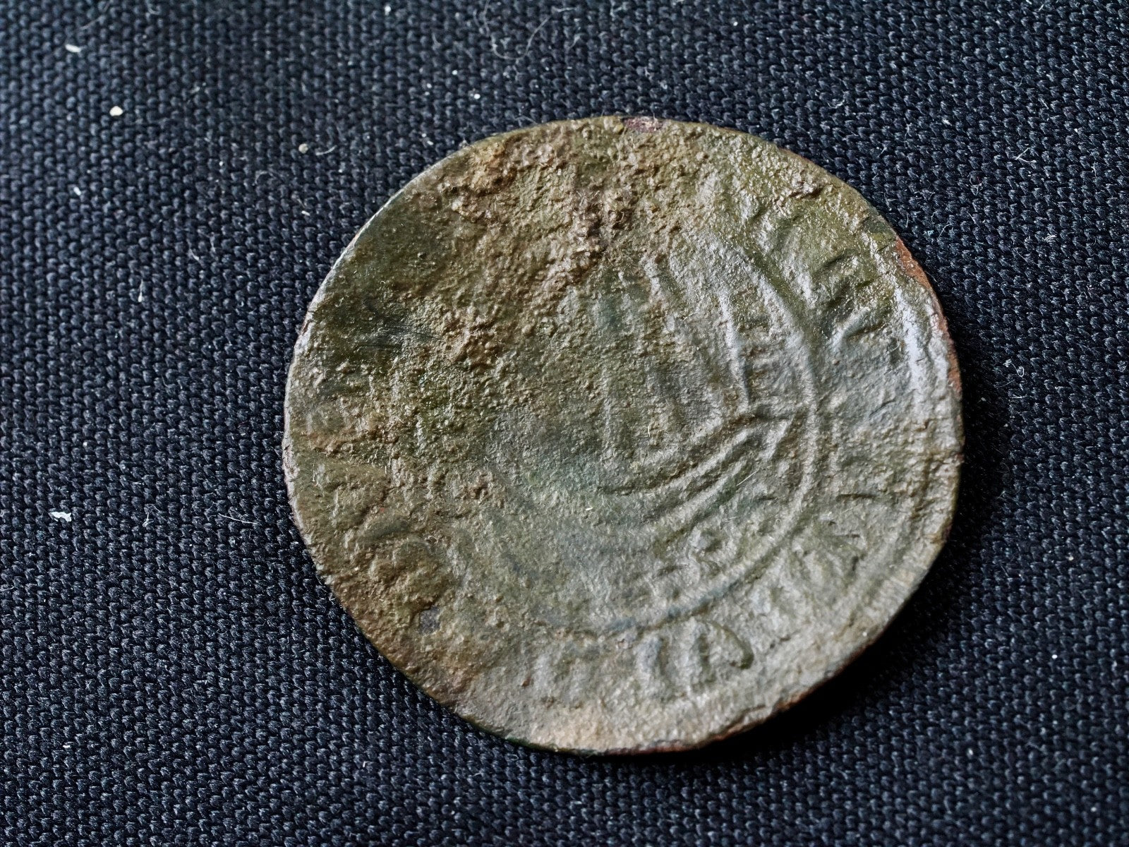 Medieval German  jetton. Ship penny. Profile of a sailing ship. Nuremberg-28mm0
