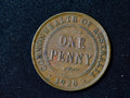 Australia 1920 penny dot over top and under bottom scroll0