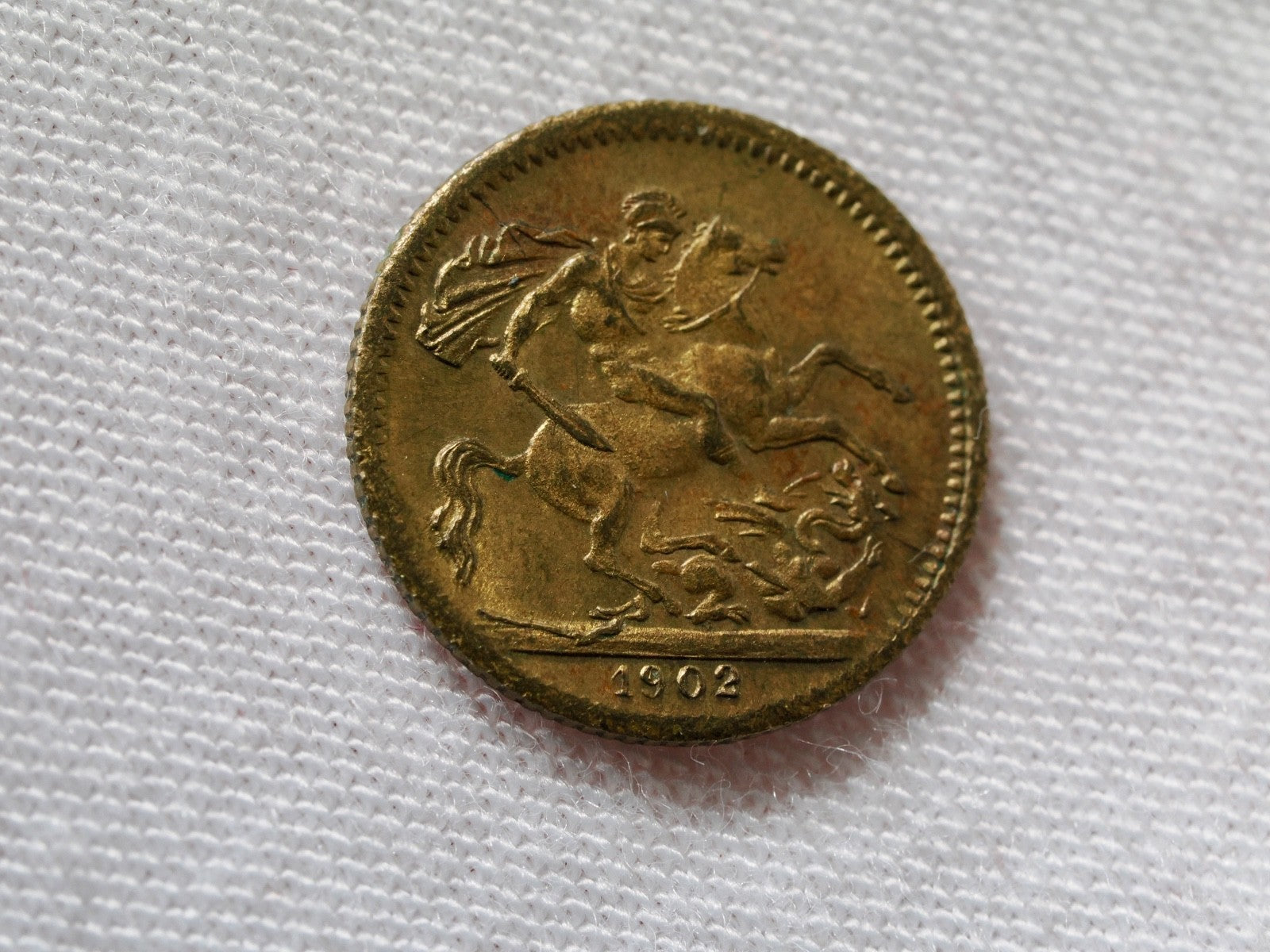 1902 Imitation of half sovereign (Lauer) Edward VII 0.63grams 12.5 mm1