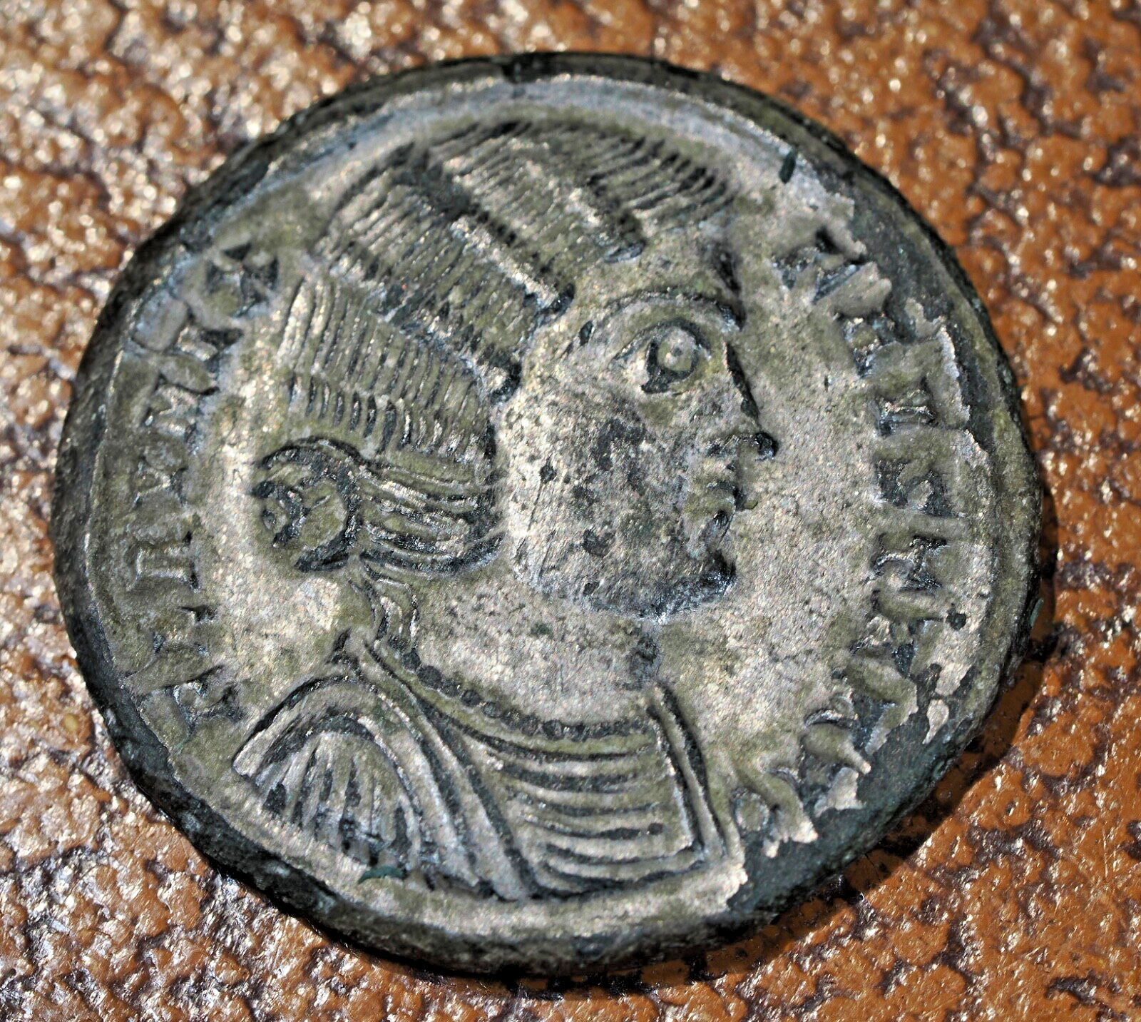 Roman Ae3 Fausta AD 324-326 SPES REIP-VBLICAE_excellent example0