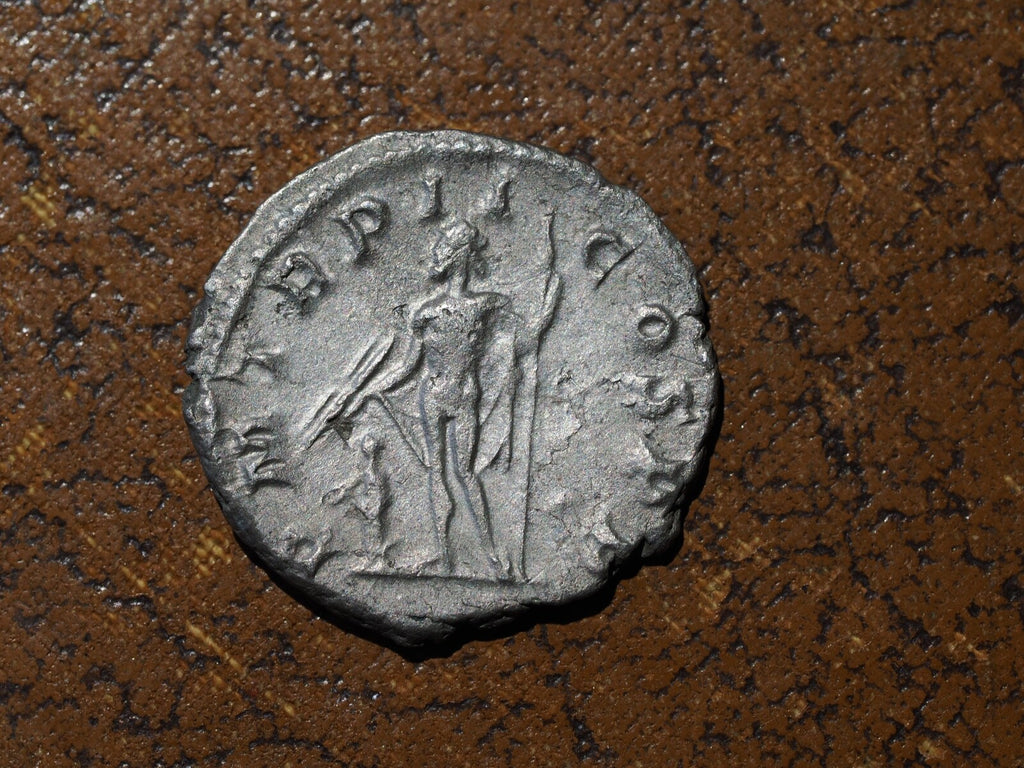 GORDIAN III 239AD. Jupiter and Gordian III1