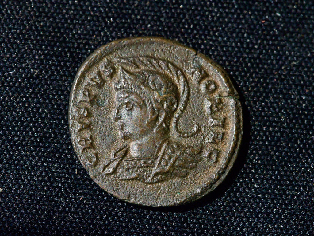 Crispus ae3 Altar Votis XX -London0