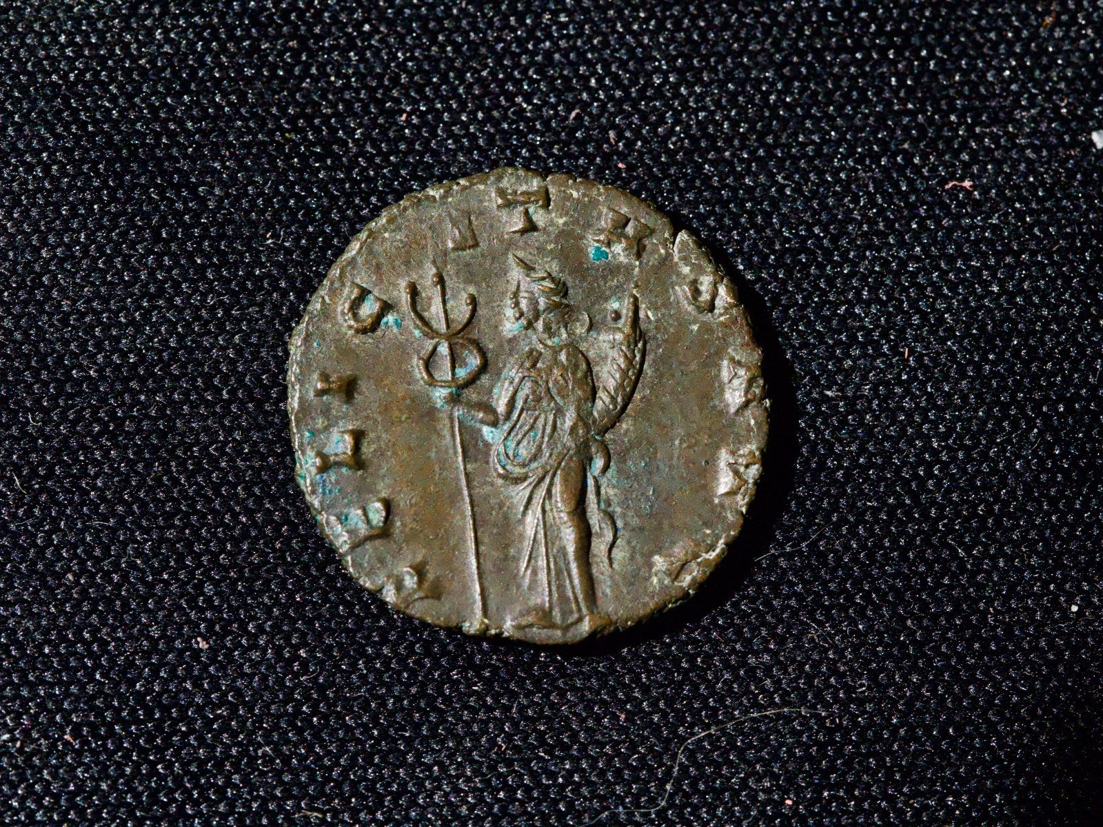 Claudius II Gothicus 268-270 AD –Felicitas0
