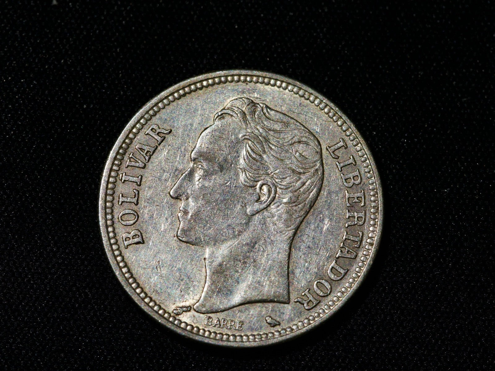 Venezuela 2 Bolivars Silver 19600