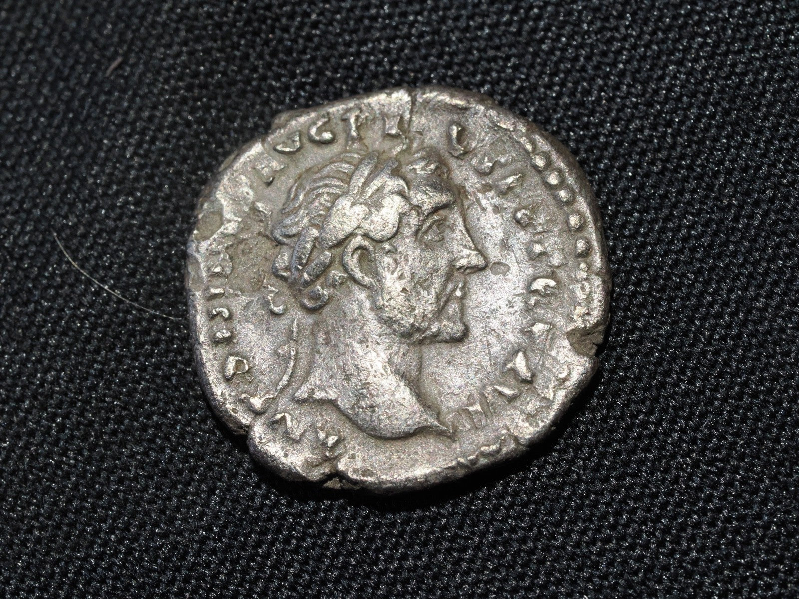 Antoninus Pius,  Denarius.Salus feeding snake on altar0