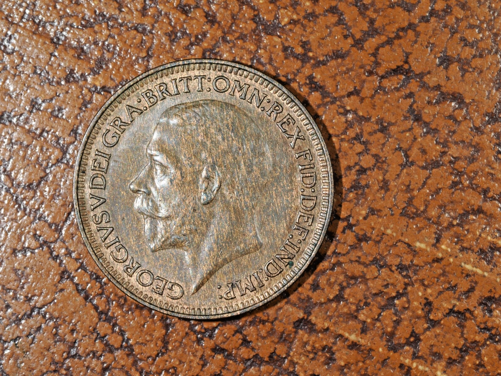 1930 KING GEORGE V FARTHING, high grade with lustre1
