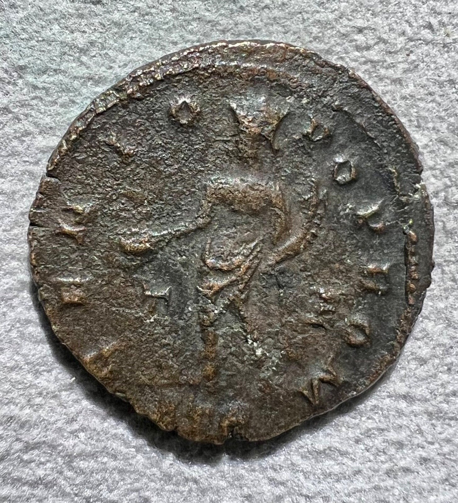 Licinius Follis Genio Pop Rom1