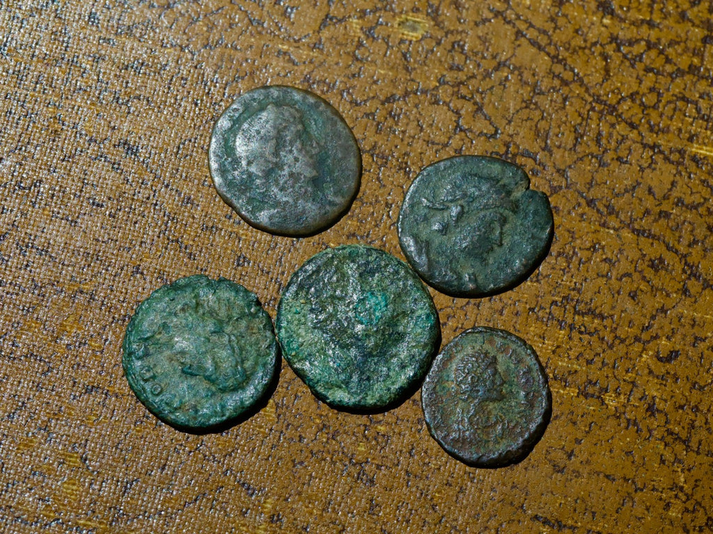 5 low grade Roman coins-5 ae31
