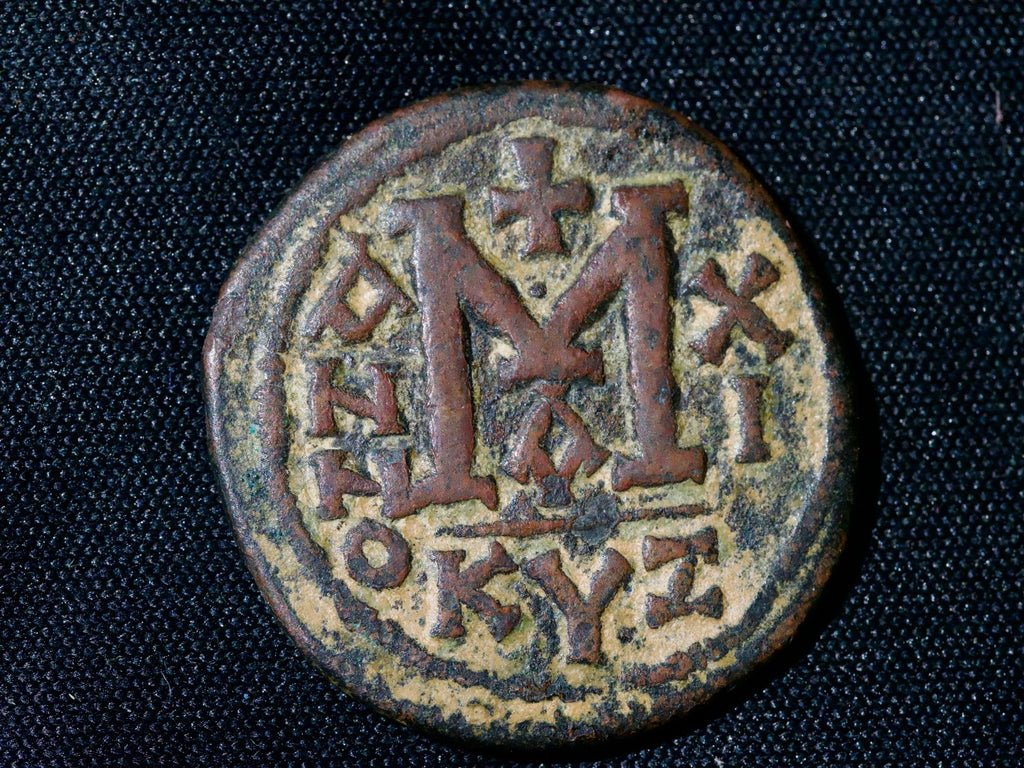 BYZANTINE EMPIRE coin Follis, emperor Justin II with Sophia, Anno 11-Cyzicus0