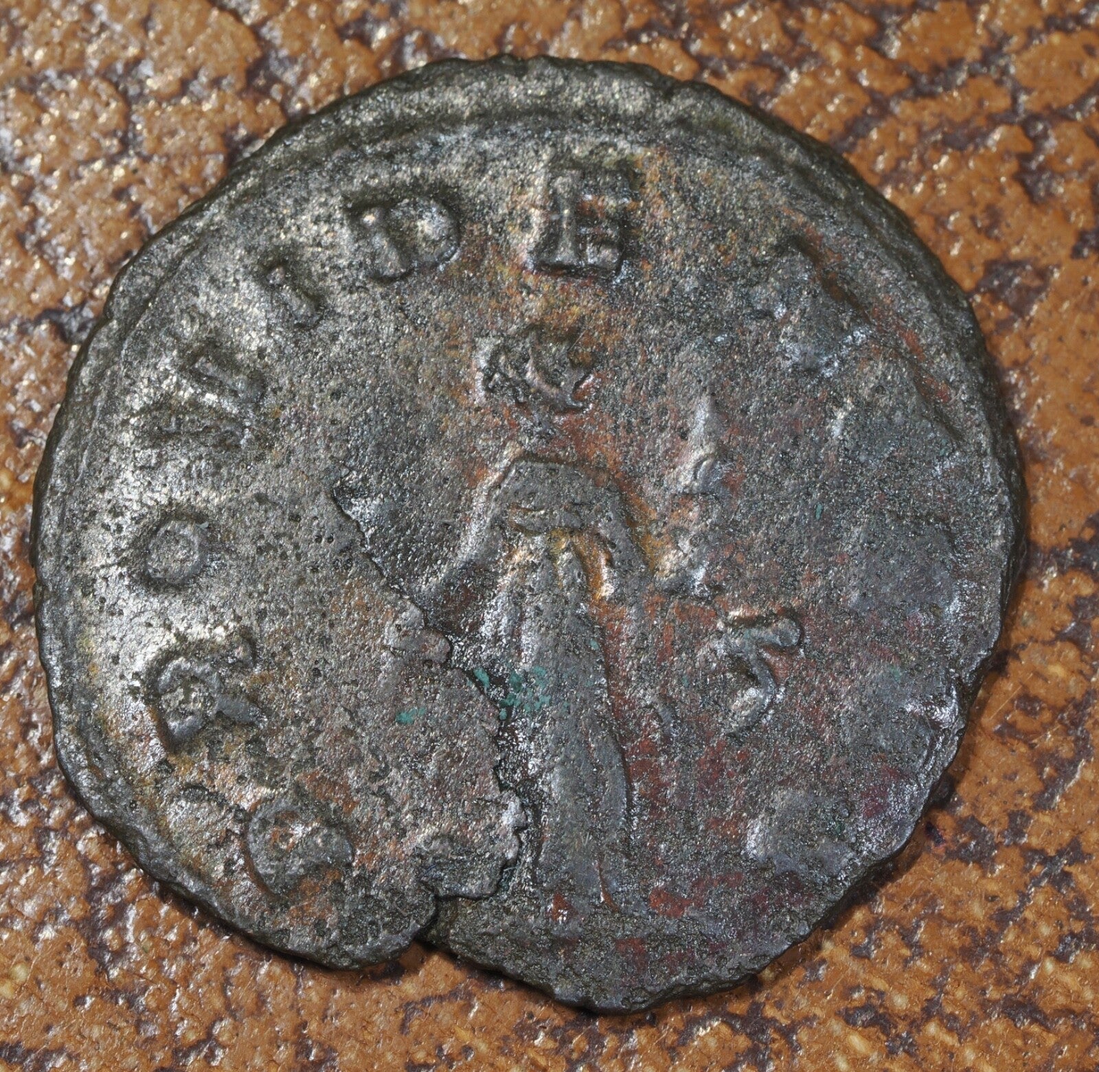 Quintillus Antoninianus, Providentiae1