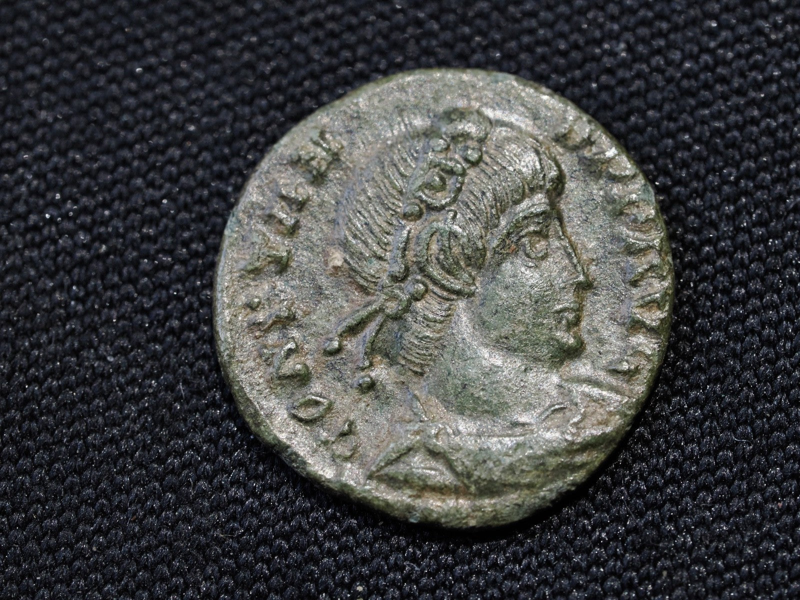 Constans Æ 3/4 Two Victories, palm leaf  in field-high grade UK find0