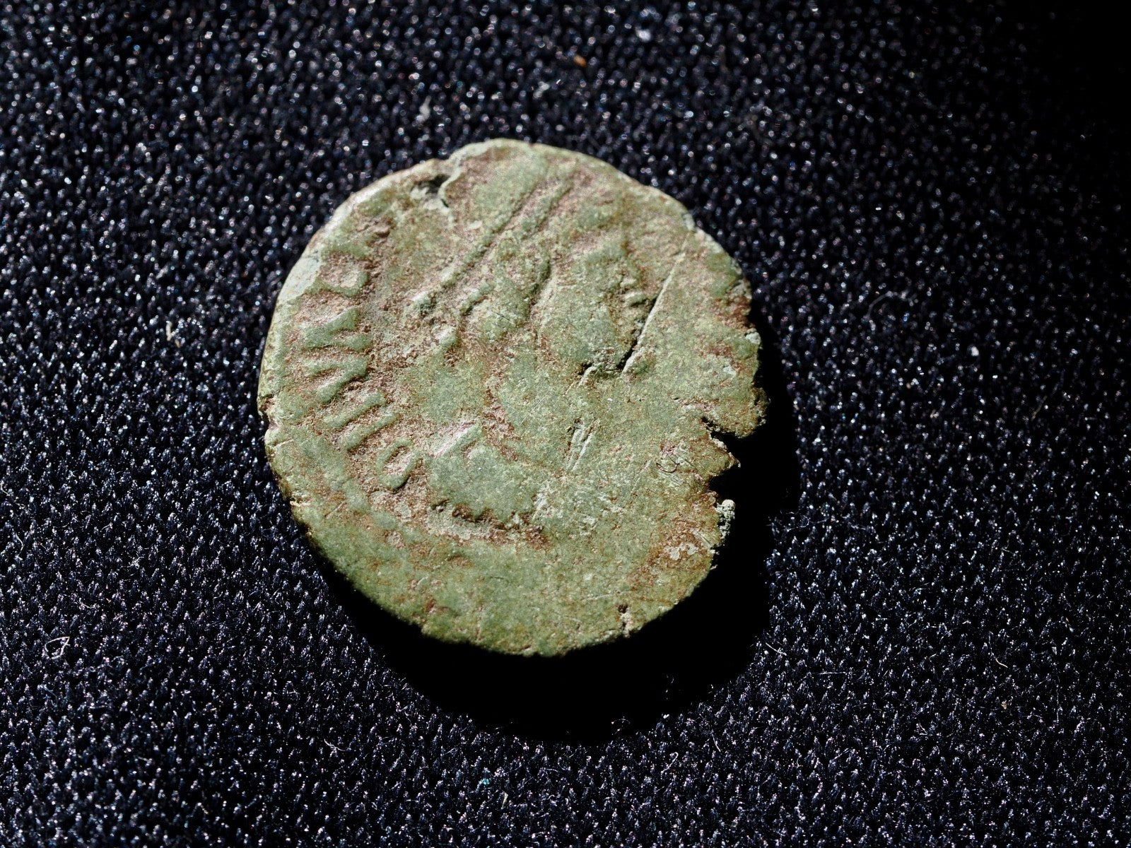 Roman Coin. Valens ae3/4-barbarous0
