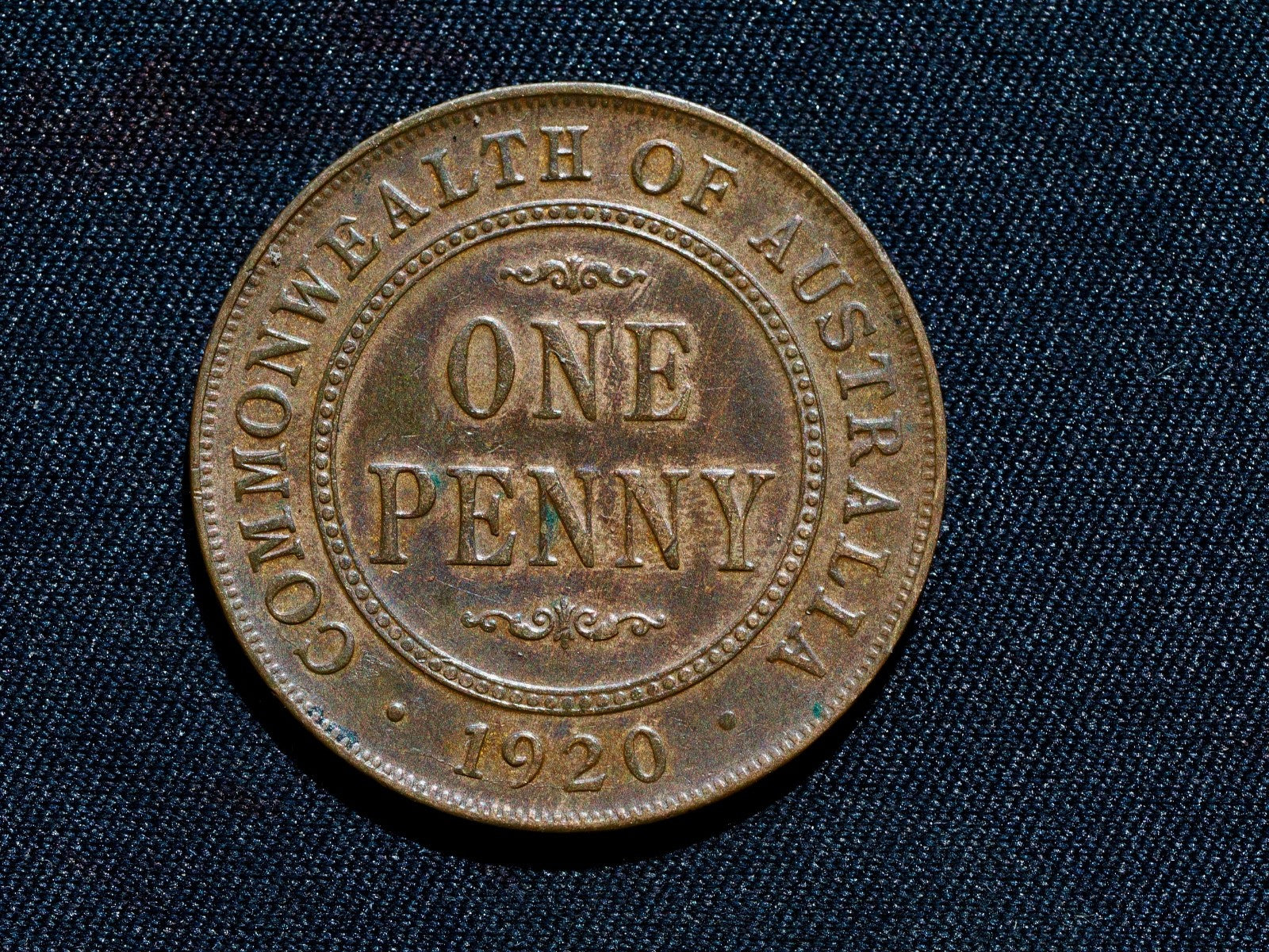 Australia 1920 with no dots penny-high grade with some lustre0