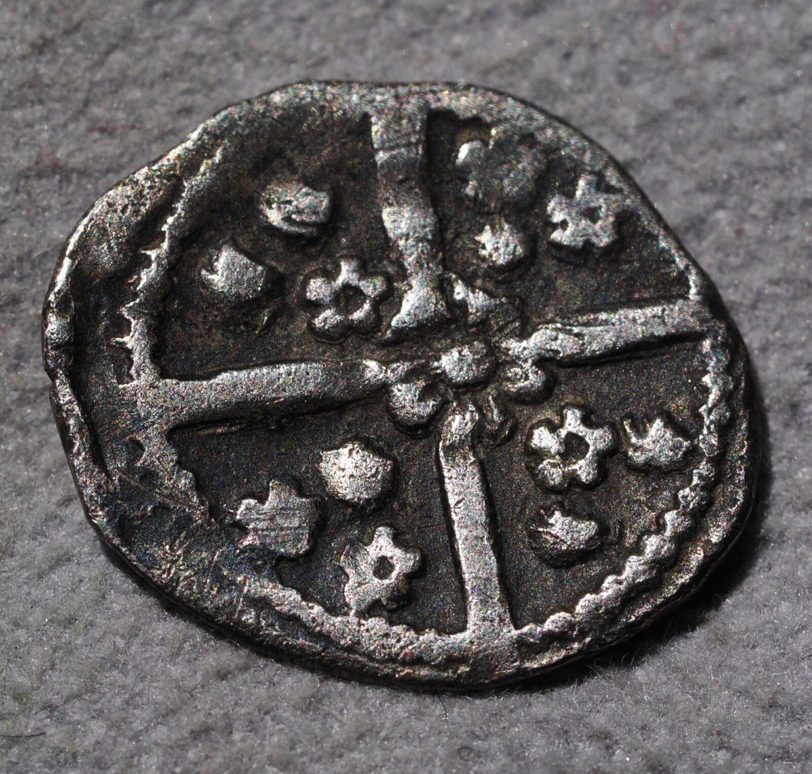 Irish Edward IV Hammered Silver Penny.  Rose and sun by crown S63961