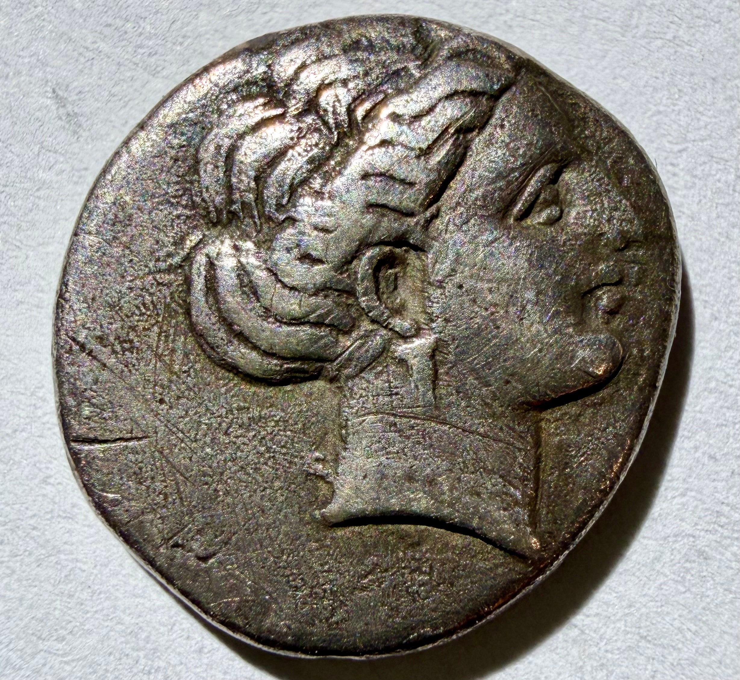 EUBOEA -Chalkis (338 - 273 B.C.)  AR Drachm Eagle carrying serpent-High grade
