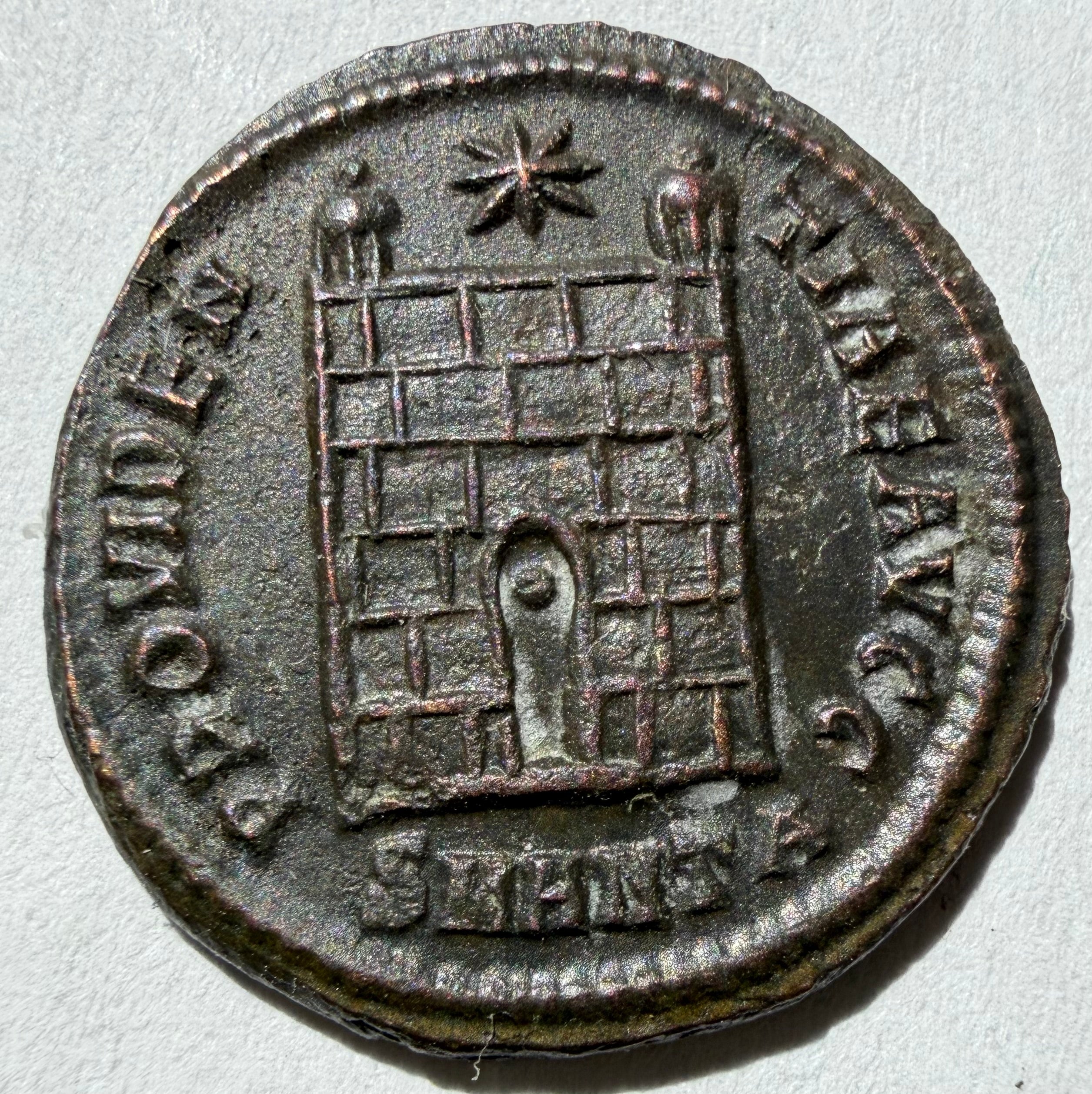 Constantine I AE3 Camp gate SMANTA in Exergue, star above