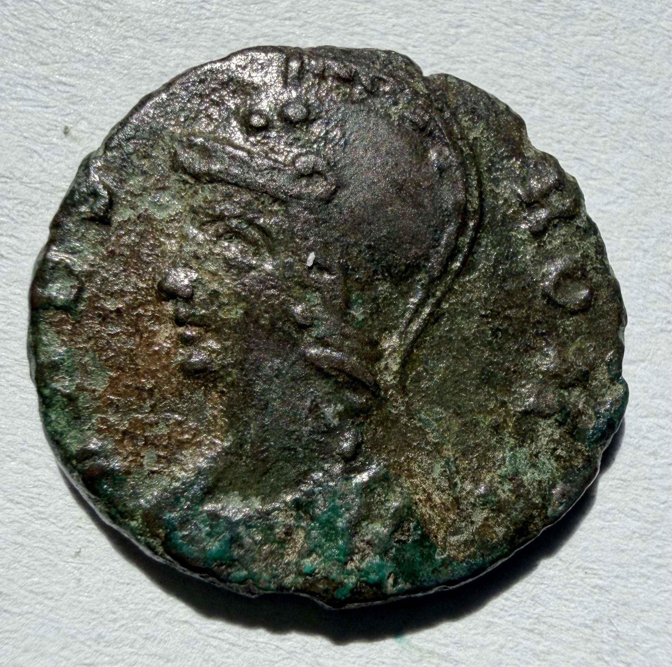 Constantine I ae3/4 commemerative-Romulus and Remus-R * Q in exergue-Rome