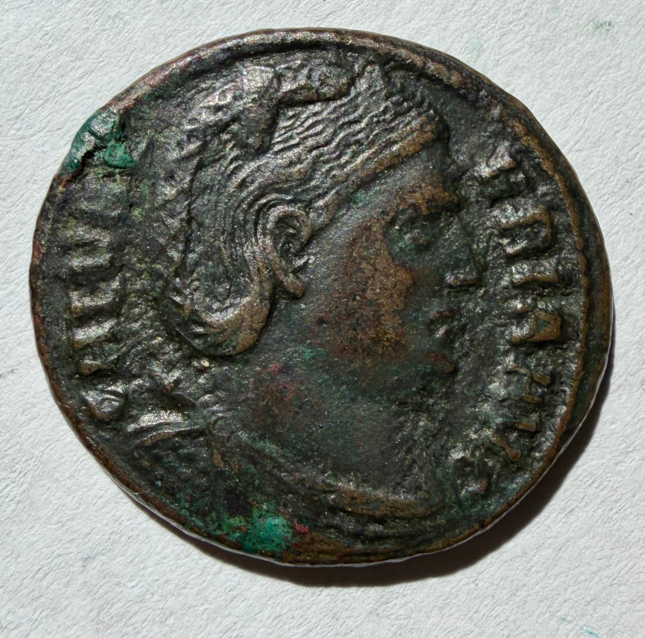 Galeria Valeria follis VENERI VICTRICI. ALE in exurgue. s x k in field