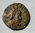 Tetricus I - Antoninianus. -Pax-barbarous-15mm