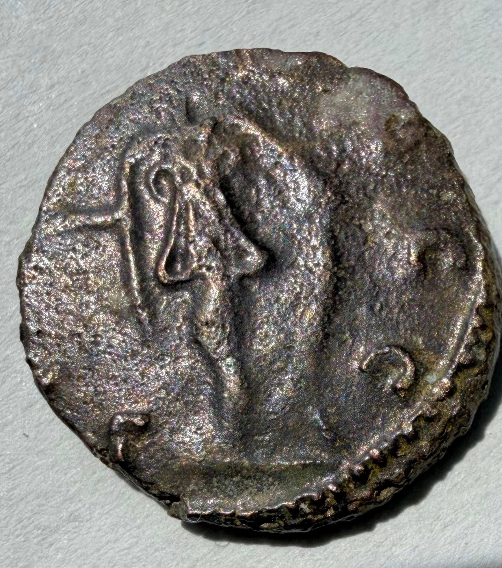 Tetricus II - Antoninianus-barbarous-15mm