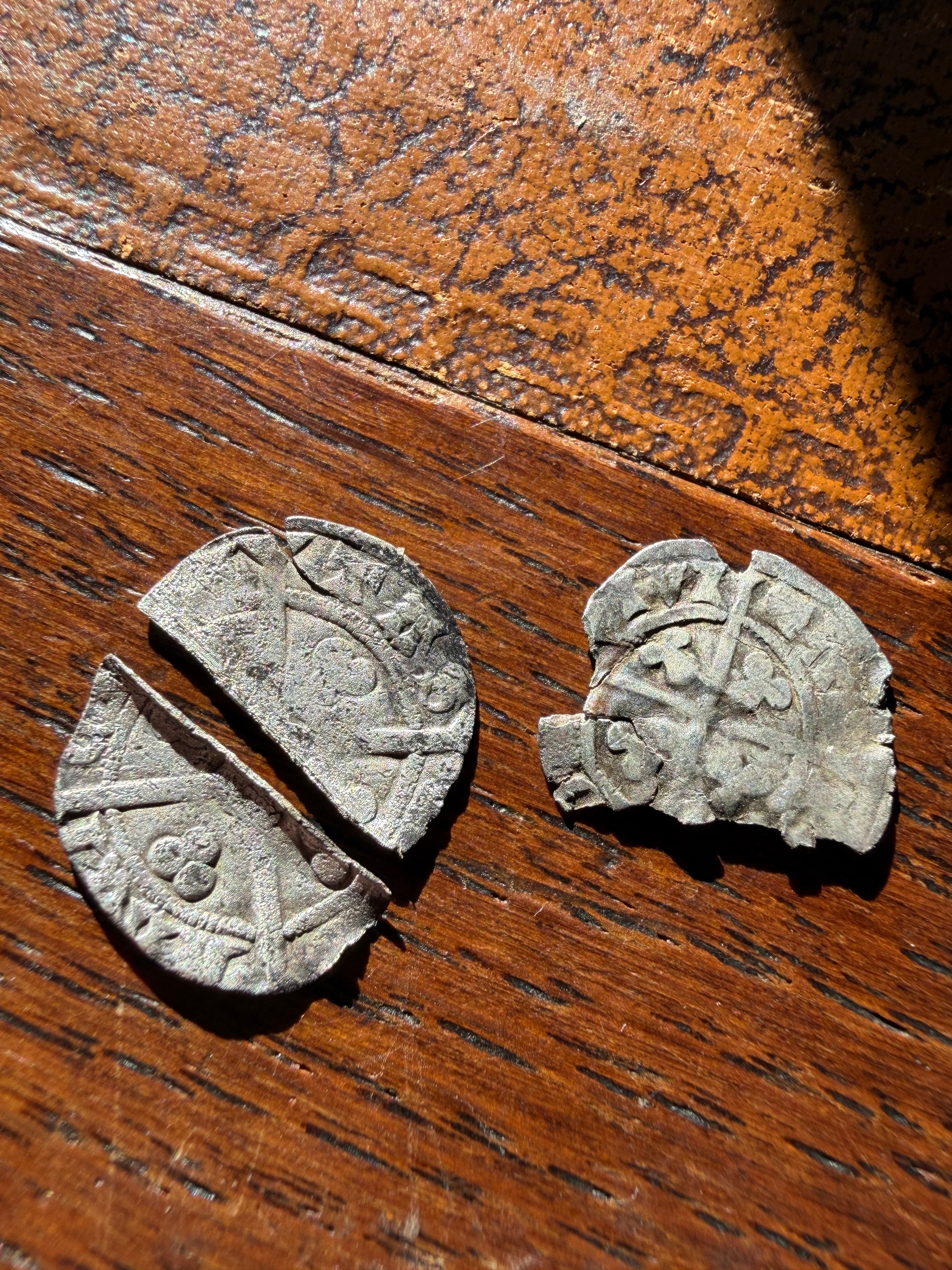 Edward III 1327-77, Halfpenny low grade and snapped Edward III penny