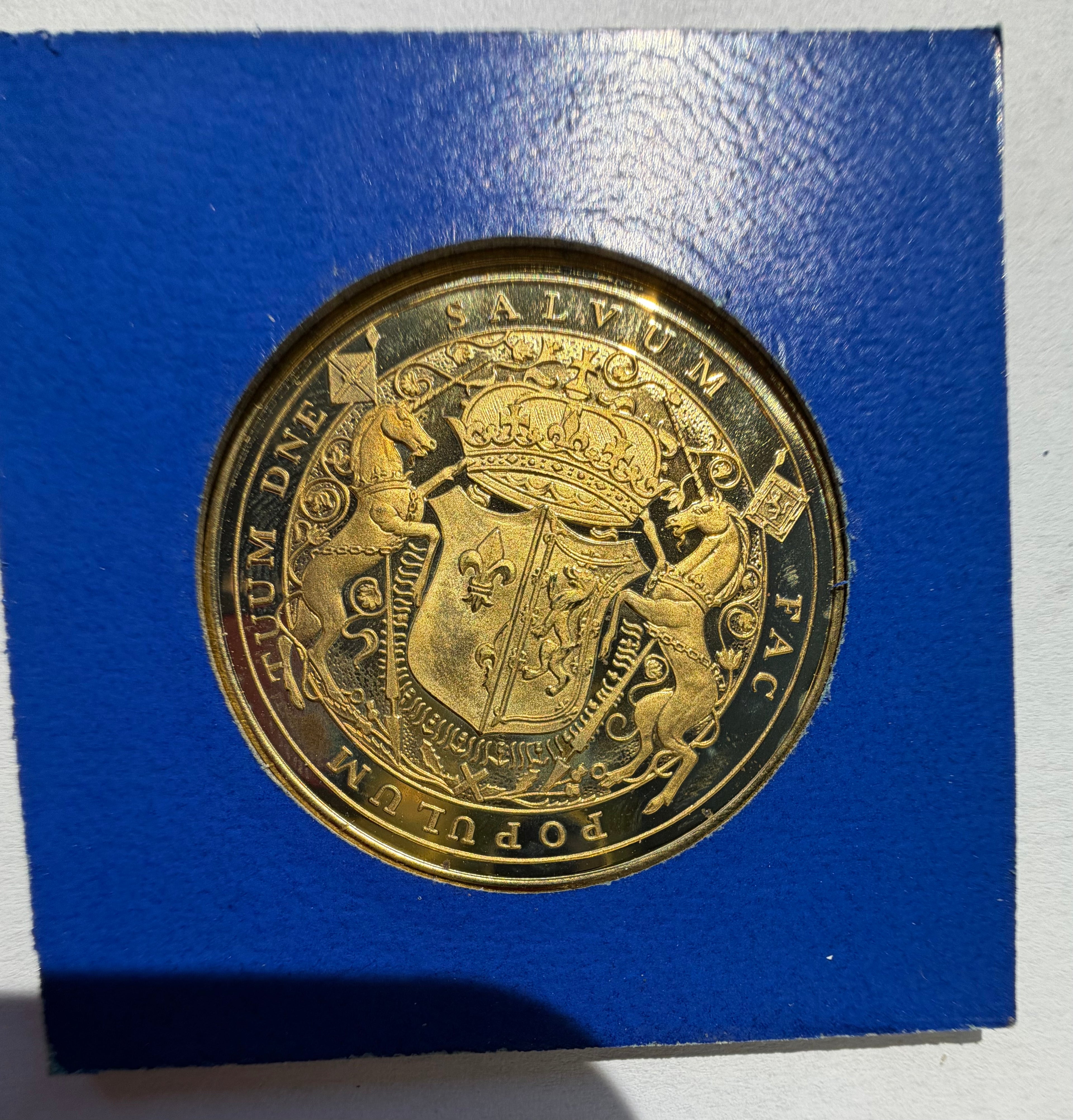 Mary Queen of Scots 400th Anniversary Cased Bronze Medal 1987