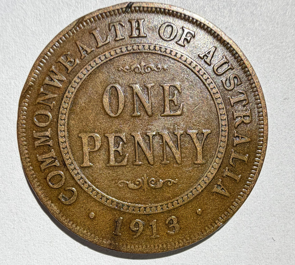Australia 1913 penny-post mint damage or minting error?