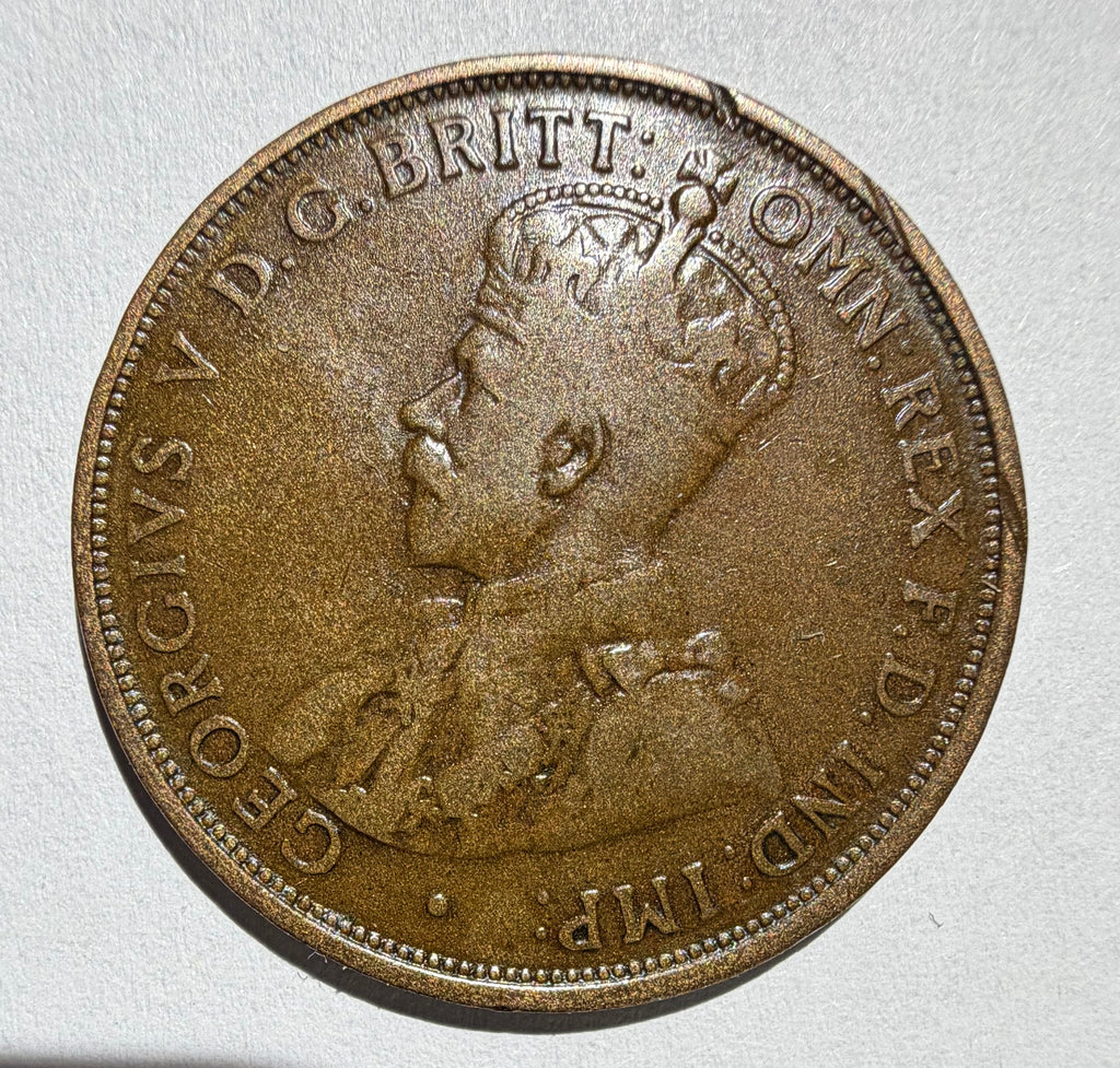 Australia 1913 penny-post mint damage or minting error?