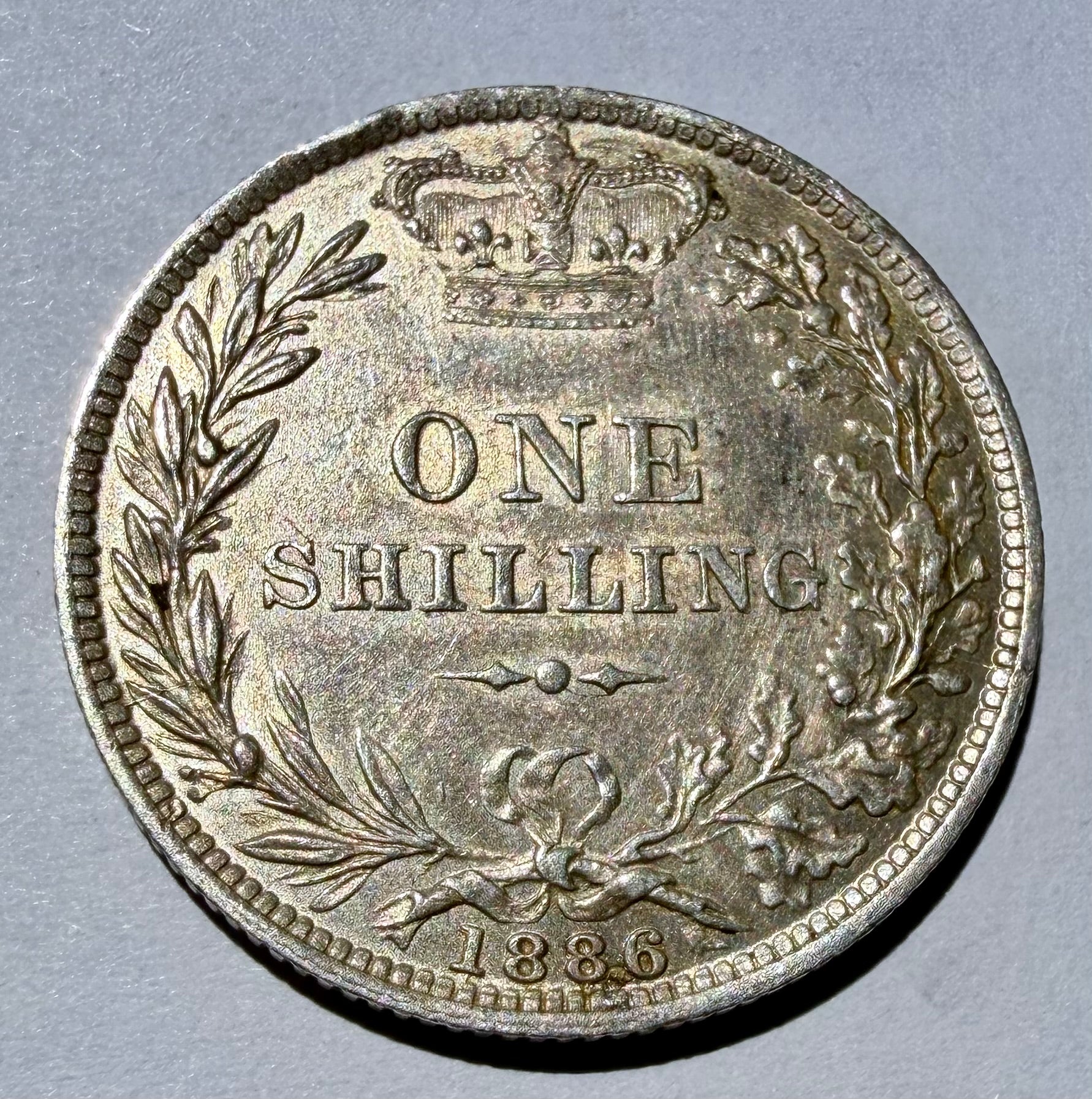 1886 Queen Victoria Young Head Silver Shilling - EF/aUNC