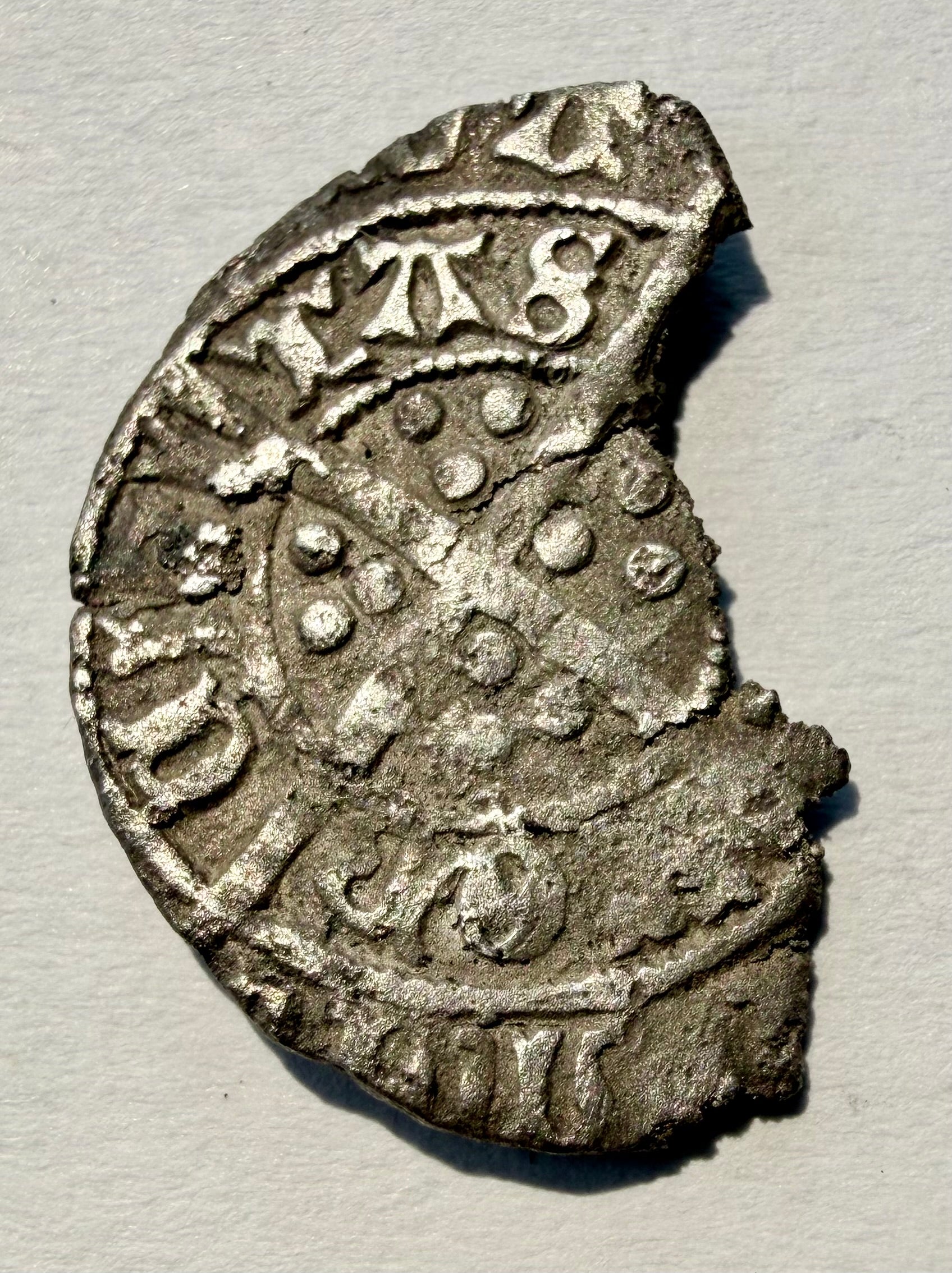 Henry VII fragment of hammered Halfgroat – Canterbury Mint, Tun Mintmark