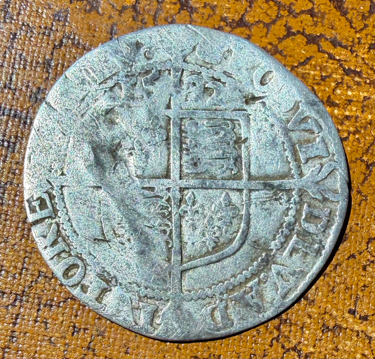 1592 Elizabeth I Hammered Silver Sixpence - Mintmark Tun (S.2578B)