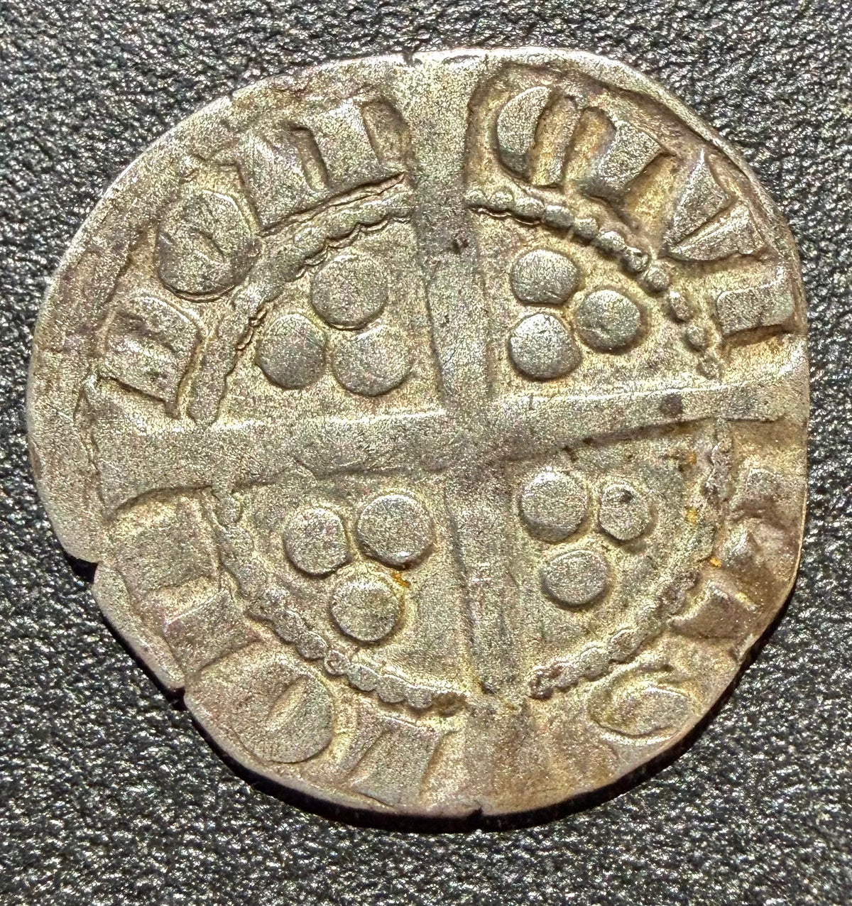 Edward I Silver Hammered Penny - London Mint - Class 9b1 - Star on Breast