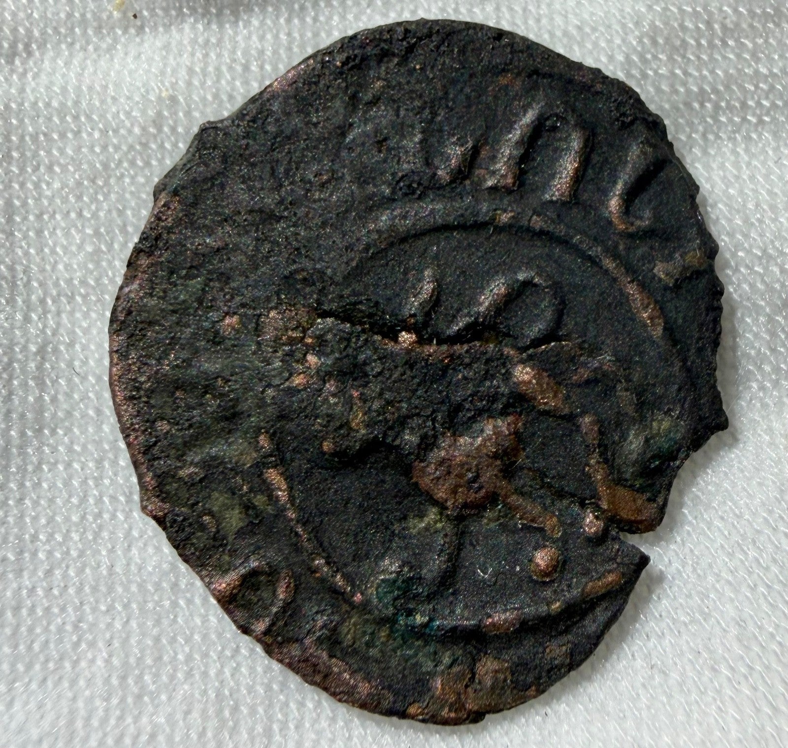Cilician Armenia walking lion Æ Kardez - king Levon II (1270-1289 AD)